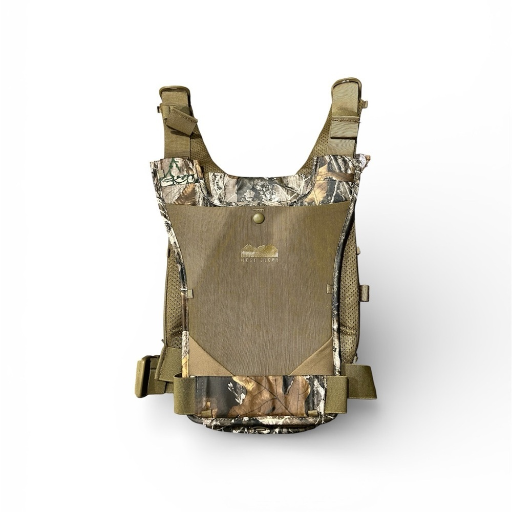 West Slope Pro-180x Chest pack in Real tree Camo - Picture 2 of 3